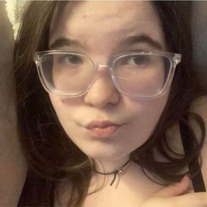 Meet your Posher, Isabella